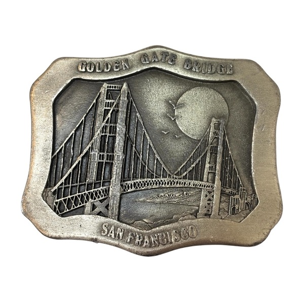Vintage 1977 Golden Gate Bridge San Francisco Belt Buckle By Indiana Metalcraft - Picture 1 of 7